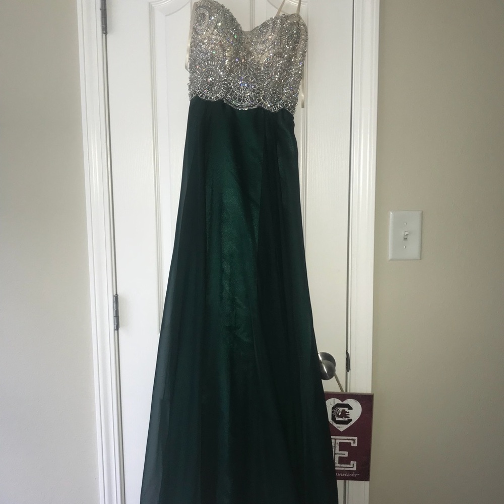 Strapless champagne and emerald green prom dress!!